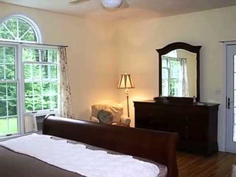 8 Williamsburg Ln, Attleboro, MA home video tour