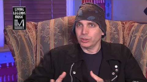 Joe Satriani - Learning & Teaching Guitar (3 of 11)