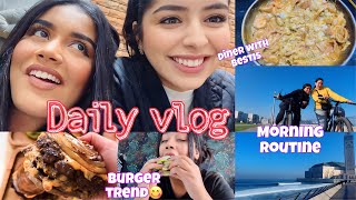 صايبت اشهر برغر ف التيكطوك جا واعر😋،او خريجة مع صحاباتي فنة😍Daily vlog