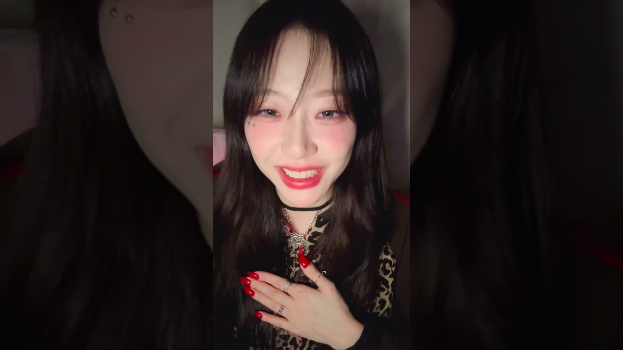 [2025-05-27] - Kim Ji-won / Jeewon - cignature (z._.warning) Instagram Live (May 27, 2025)