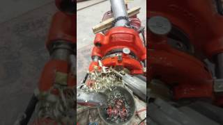 Threading 4 aluminum with a hogs head and power pony