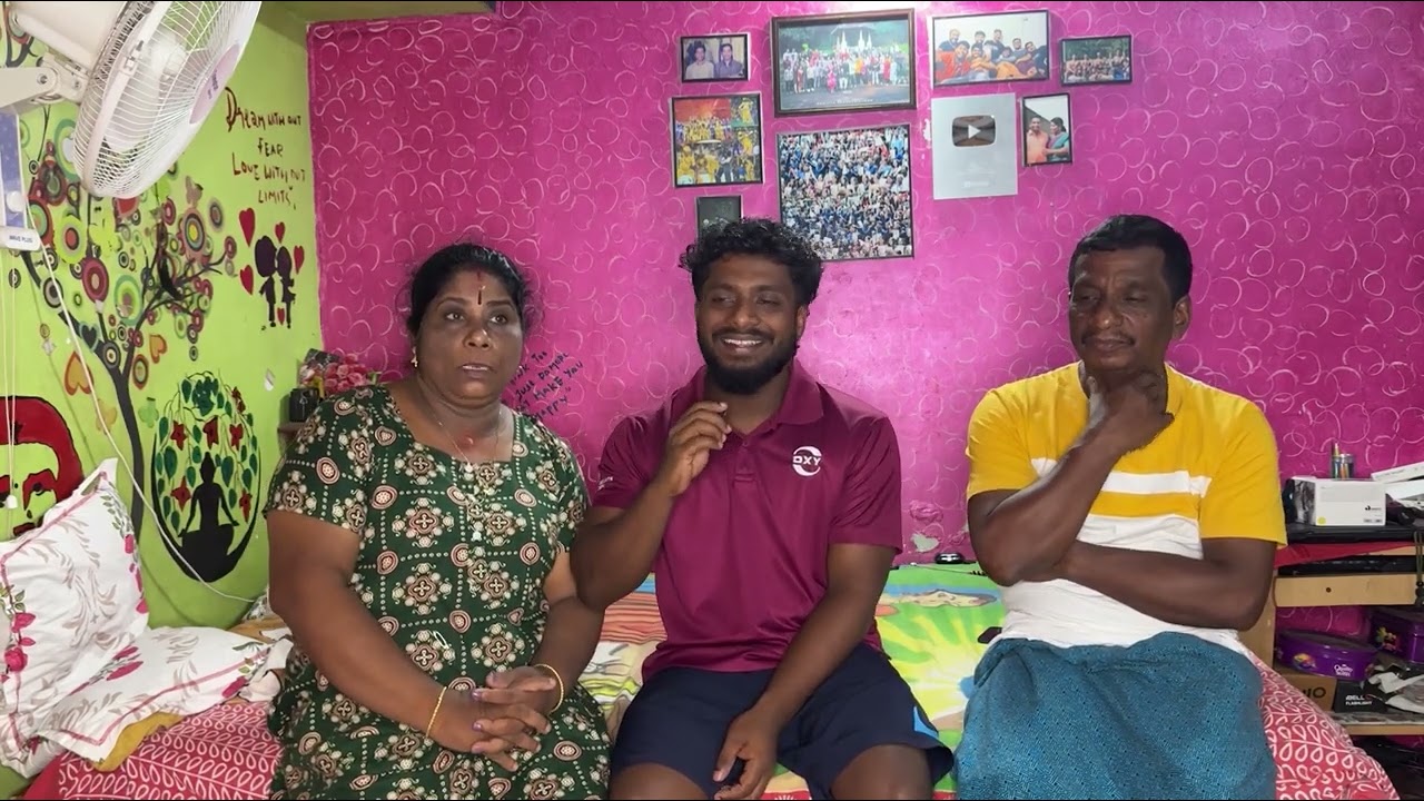 അമ്മേ വിദേശത്ത് കൊണ്ടുപോയില്ല കാരണം 😜