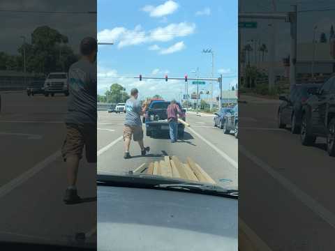Strangers Rush To Help Elderly Man thumbnail