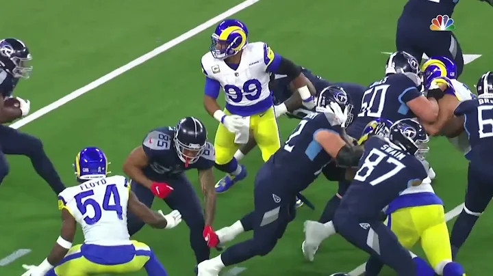 Adrian Peterson SPIN MOVE on Aaron Donald on 1st c...