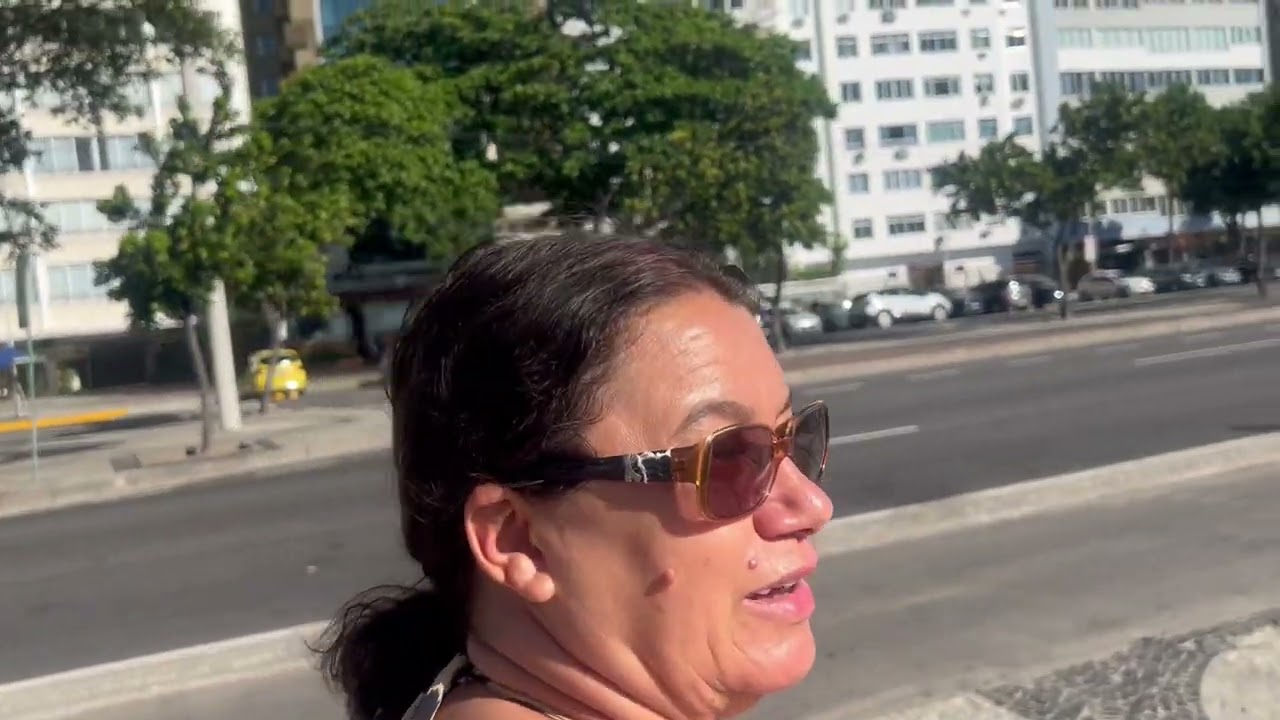 Caminhando por Copacabana