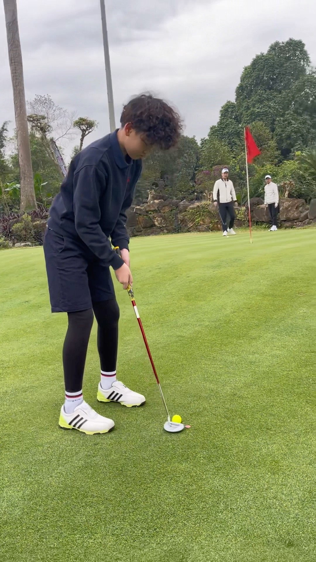 (Golf familyVN) một cú đánh putter ?#golf #shorts
