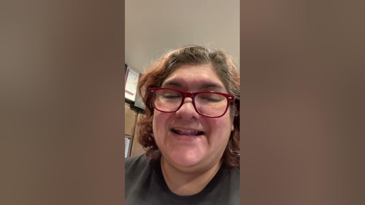 How to remove Scentsy wax from the clam shell YouTube