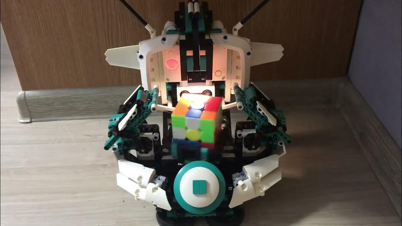 Mindstorms робот собирает кубик рубик - YouTube
