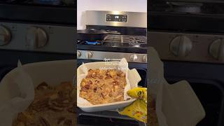 High protein breakfast recipe idea - Apple cinnamon baked oatmeal