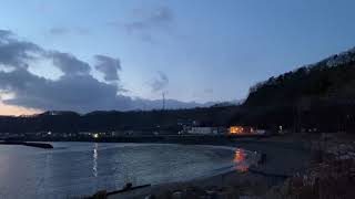 夕刻の富浦海岸　JR北海道室蘭本線