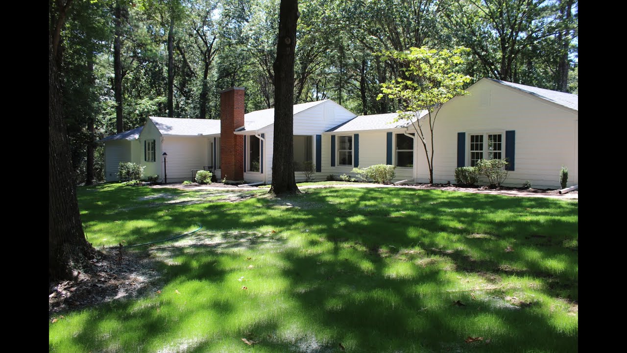 137 Gibson Dr. Henderson, TN 38340