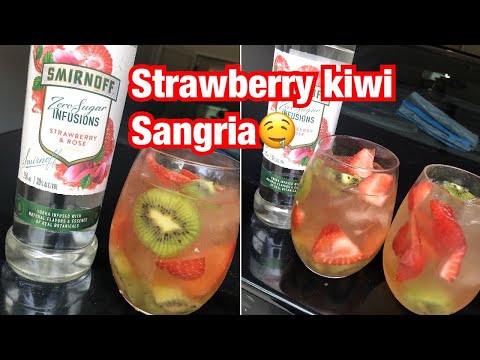 smirnoff-strawberry-&-rose-infusions-sangria