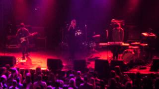 London Grammar - "Wicked Game" (Live at Paradiso, Amsterdam November 2nd 2013) HQ