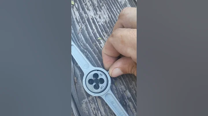 Harbor Freight Tap & Die Set TEST on rusty stud bolt #tools