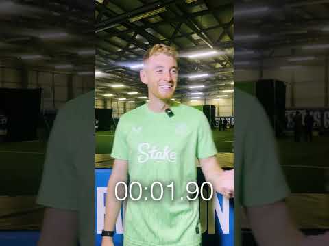 Stop the clock! ⏰ #3secondchallenge #football #premierleague #stopwatch #challenge #fun