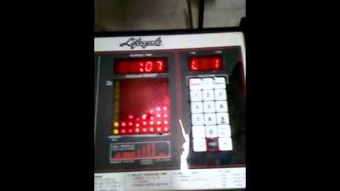 Lifecycle 7500 Stationary Bicycle with Digital Display - Lot 125 Operating