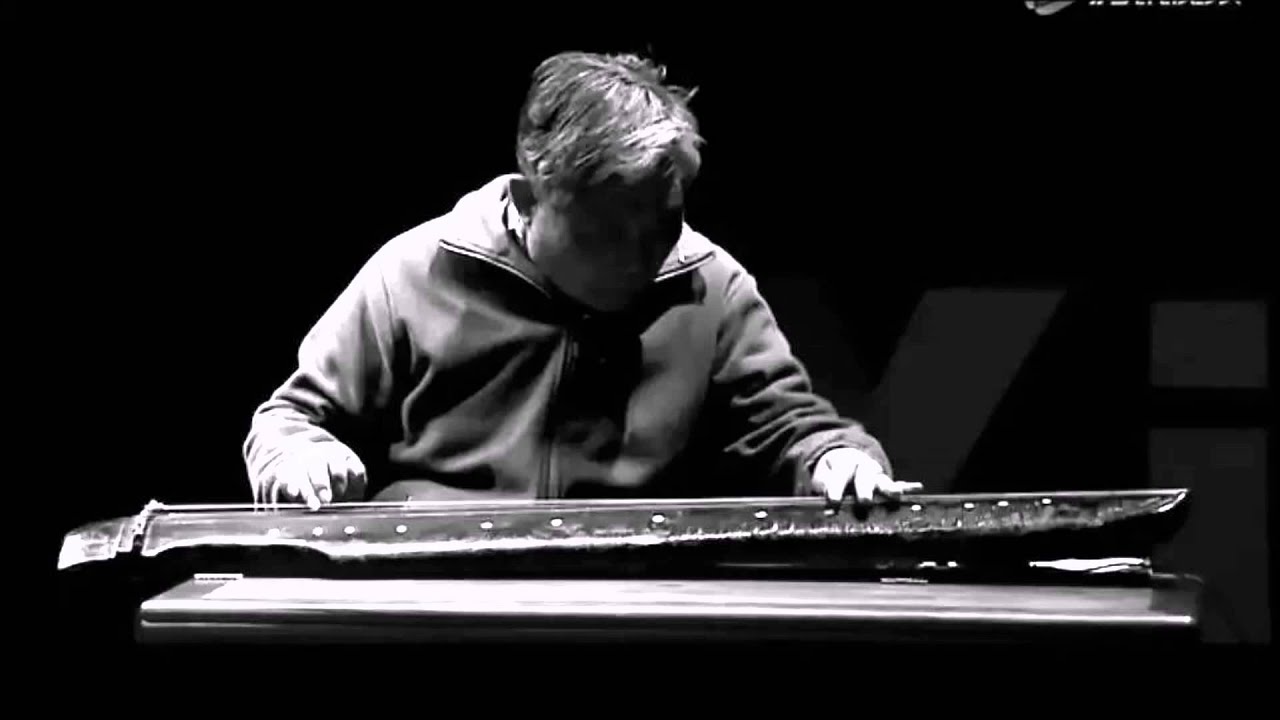 古琴大師成公亮先生作曲並演奏《袍修羅蘭02水》