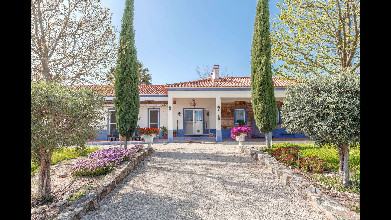 Traditional Alentejo Farmhouse with Pool and Tourism License