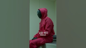 just another day for our circle pink guard 🎀 #SquidGame #PinkGuard