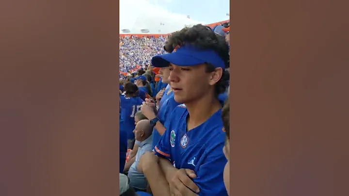 Gator Fans Sing Tom Petty's "Stand My Ground" 4th Quarter Stretch, Famous Song LIVE SWAMP Tradition!