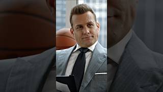 Harvey sekreter seçiminde....  #suits #harvey #türkçe