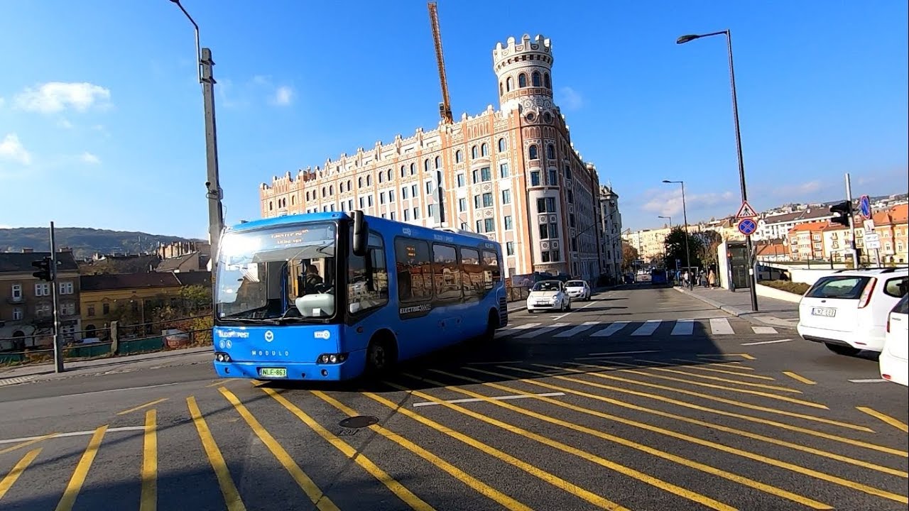 Budapest 16-os járat; Deák Ferenc tér M - Budai vár - Széll Kálmán tér M