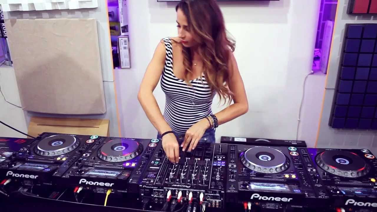 Juicy M  4 decks