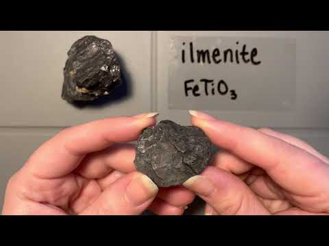 Minerals : Oxides - Ilmenite