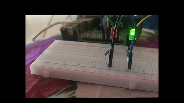 #iot Using raspberry pi to blink leds #raspberrypi #shorts