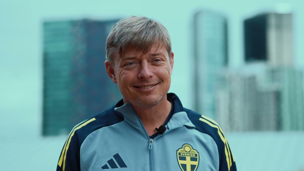 Jon Dahl Tomasson inför Estland borta