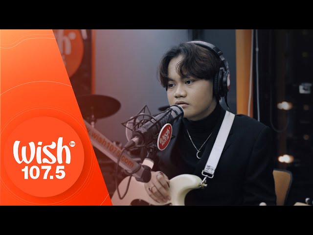 Ace Banzuelo performs “Muli” LIVE on Wish 107.5 Bus class=