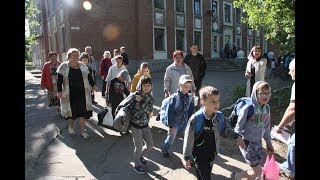Детей Донбасса вывезли из зоны военных действий Детей Донбасса вывезли из зоны военных действий