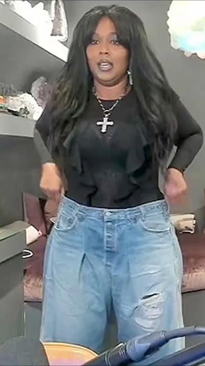Lizzo Still Thinks She's Fat After Weight-Loss