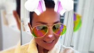 Thalia te desea felices pascuas