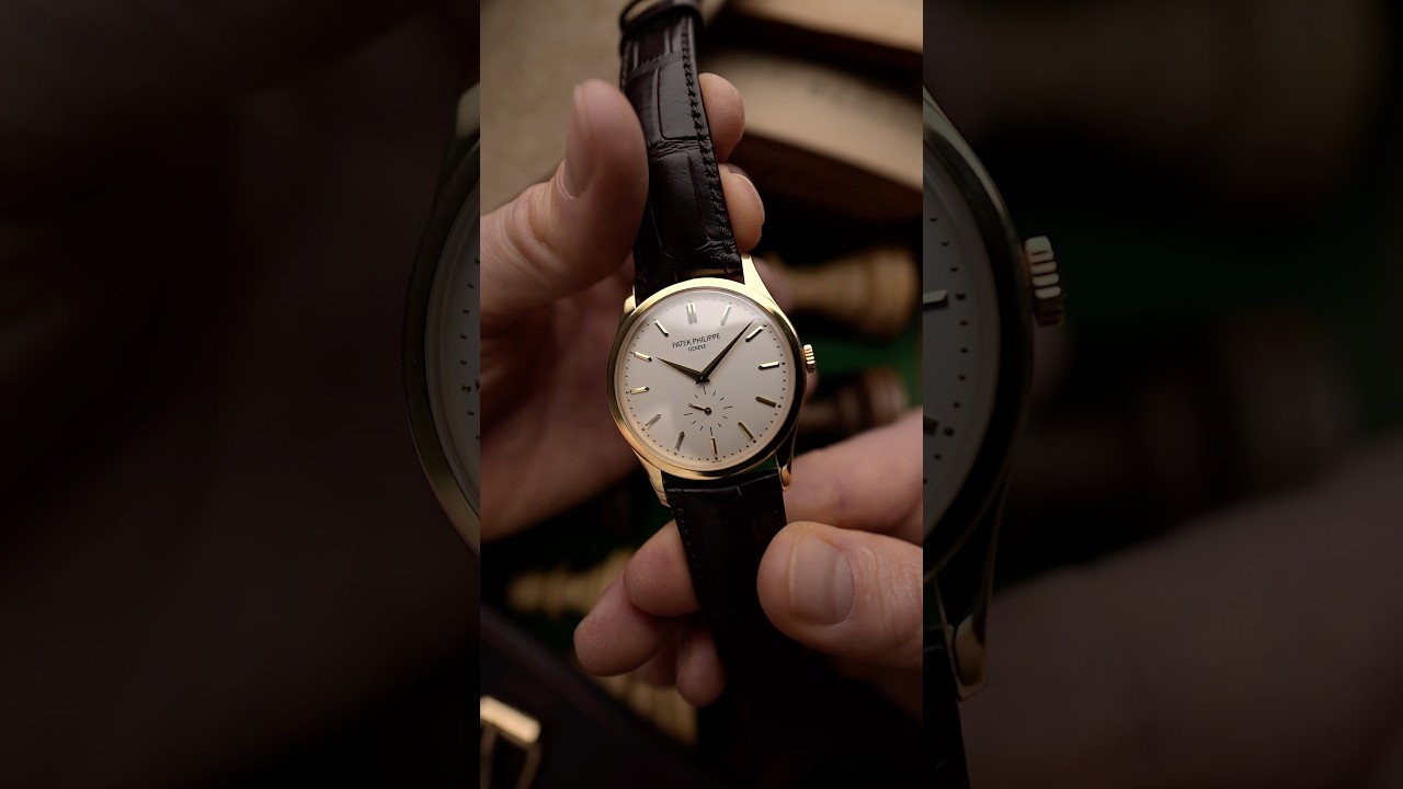 Patek Philippe Calatrava 5196 in 37mm 18k yellow gold. Incoming Thursday at our website 👌 