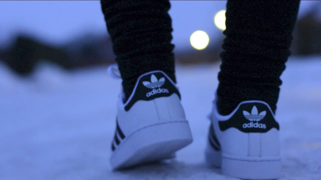 nero tutto / / adidas superstar su youtube nero tutto / / adidas superstar su youtube