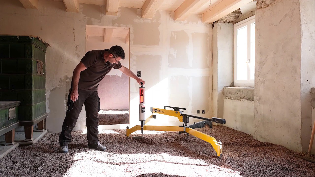 Holz & Funktion AG - mit dem Granubot Schüttungen perfekt nivellieren