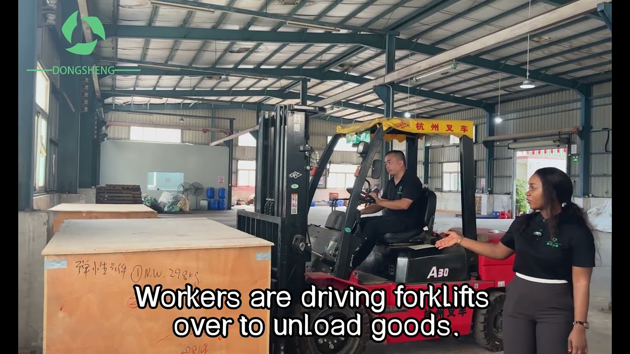 👀Look! Trucks transporting titanium waste are driving into our warehouse.