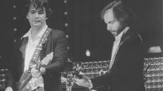 Video thumbnail of "Steve Goodman talks about John Prine and sings Souvenirs (1984)"