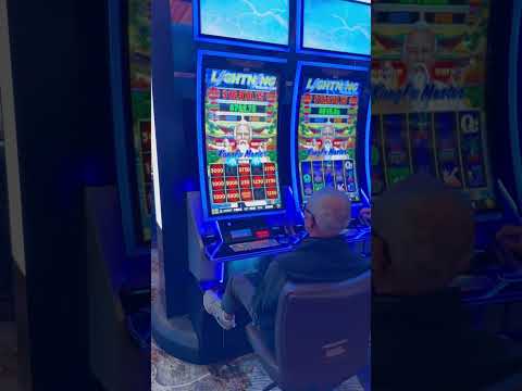 도쿄 신주쿠 카지노바 BLOW #무한드링크 #shinjuku #casino #bar #baccarat #타이냠냠 #플레이어 #뱅커 #진토닉 #대박이야