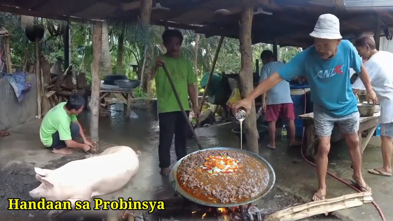Native Pork Filipino rural traditional cooking, one whole pig - YouTube