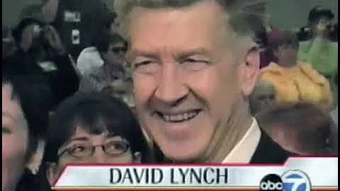 David Lynch talks with Roger Ebert on the red carpet