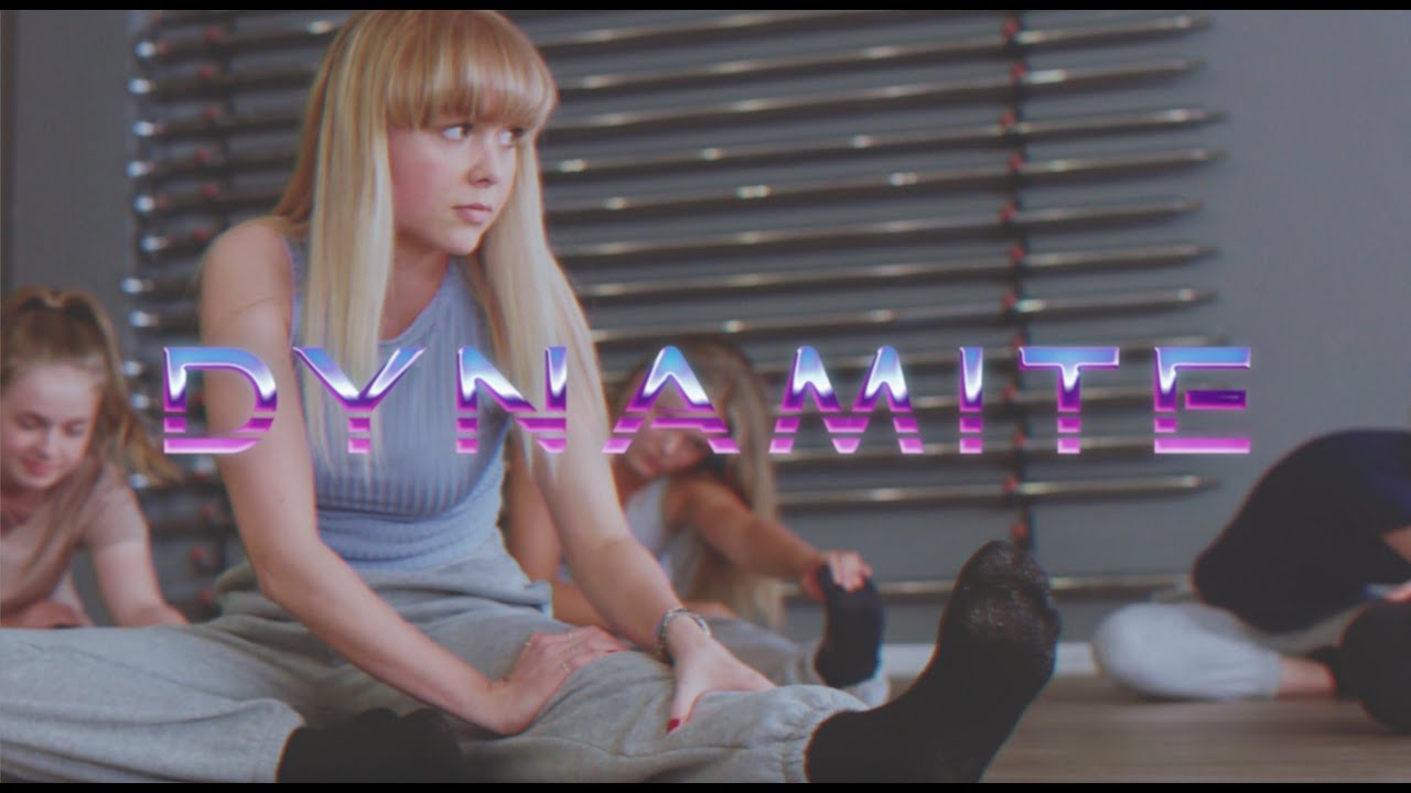 Ver Arina Mai · Dynamite en YouTube Ver Arina Mai · Dynamite en YouTube