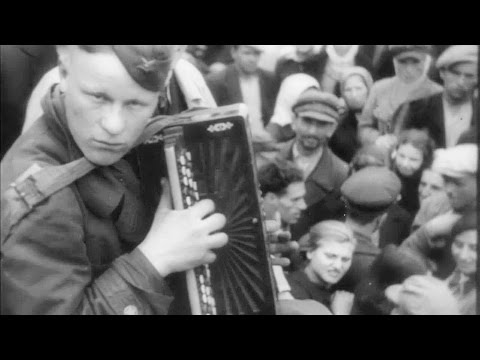 Польша празднует вхождение в СССР (1939 год)