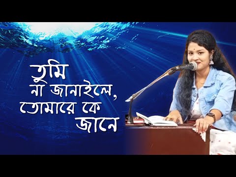 Yigitning mushukini silash uchun qiz uchun seksual sherlar