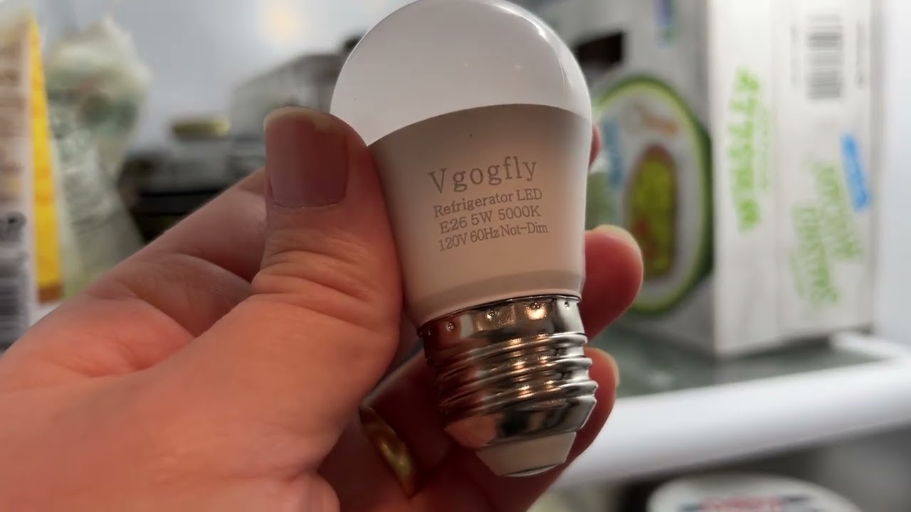 Как заменить лампочку в холодильнике