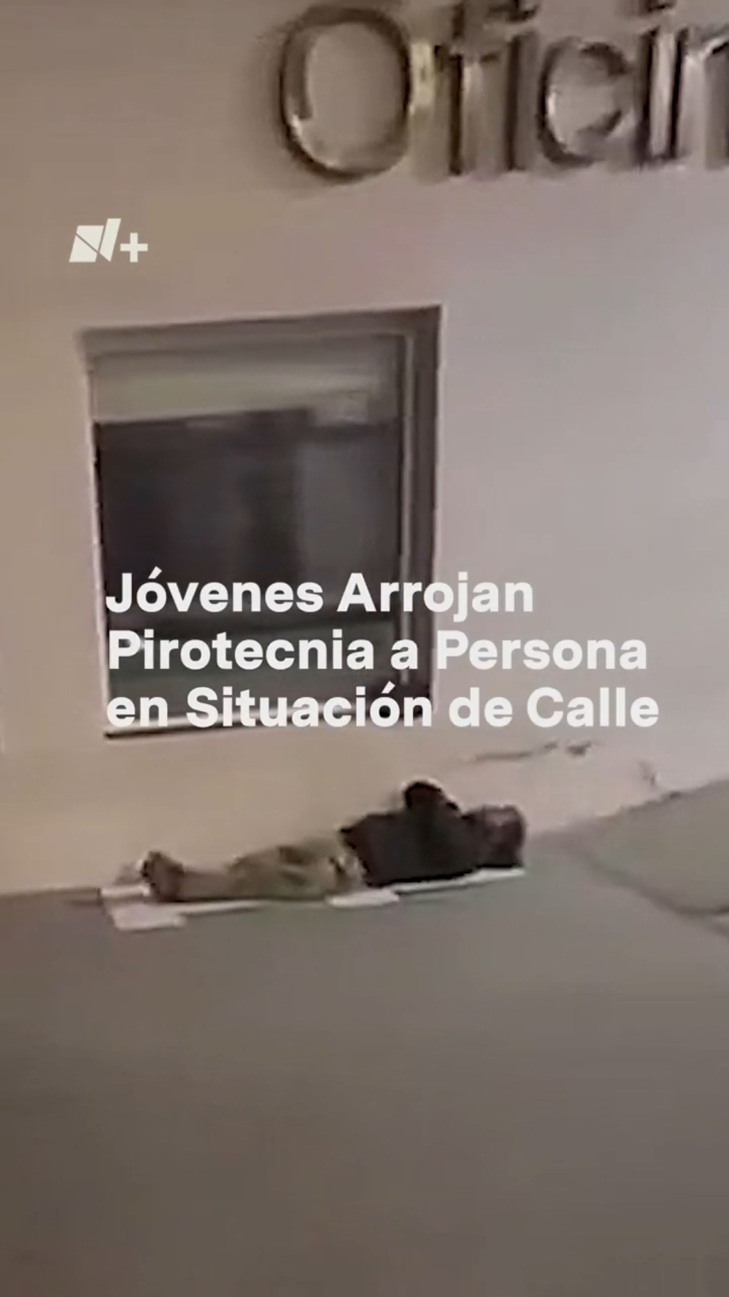 Jóvenes atacan a persona en situación de calle y le arrojan pirotecnia en San Luis Potosí