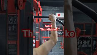 AVOID!!! This Lat Pulldown Mistakes