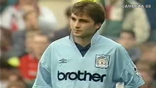 Georgi Kinkladze vs Manchester United (Away) - Premier 14/10/1995
