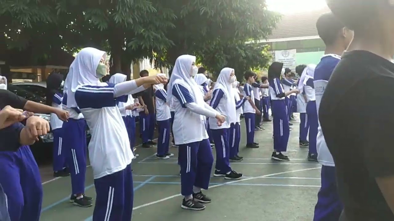 SENAM MAUMERE GE MU FAMIRE SMAN 46 Jakarta